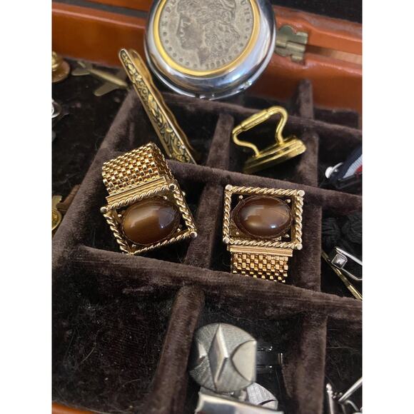 Vintage cuff links in gold metal - Picture 1 of 4